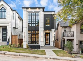 1623 N 21st Ave NW, Calgary, AB T2M1M2