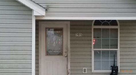 2nd image of 303 S Shadow St