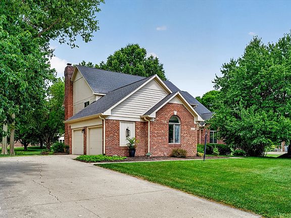 2nd image of 4574 Bayberry Ln
