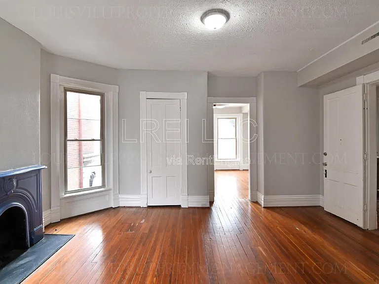 607 E Saint Catherine St #2 — Photo 7