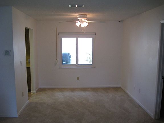 3rd image of 1044 Concord Dr W