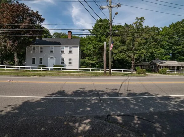 151 E Main St, Clinton, CT 06413