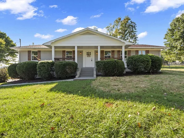 4979 Red Oak Dr, Morristown, TN 37814