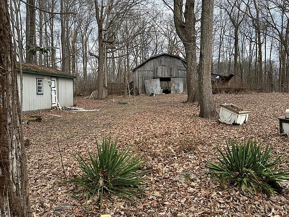 5th image of 2205 Old Salem Rd