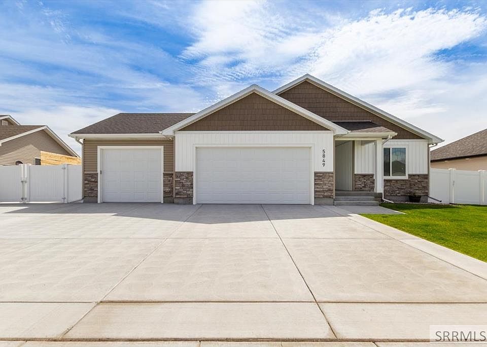 1st image of 5849 Macrae Dr