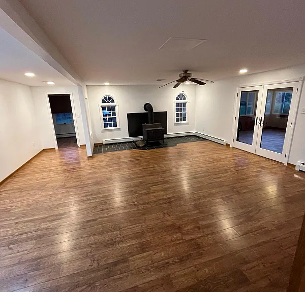 48 Limekiln Rd — Photo 1