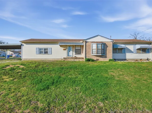 305 22nd Ave NE, Miami, OK 74354