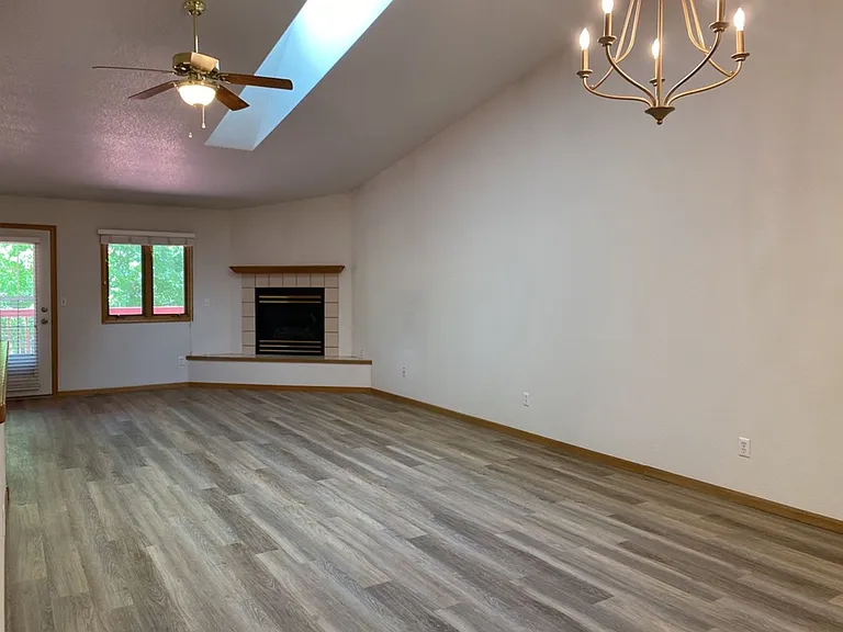 2325 Northbrook Dr — Photo 15