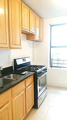 5th image of 520 W 184th St APT 34