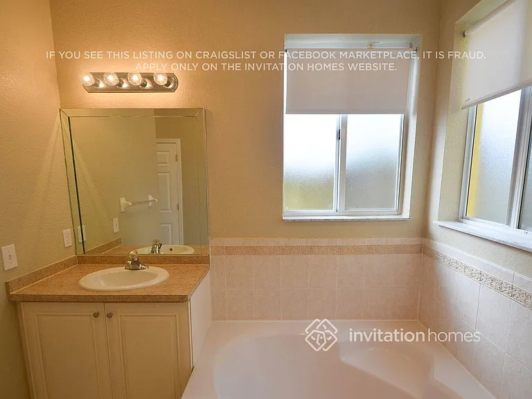 1821 SW 152nd Ct — Photo 7