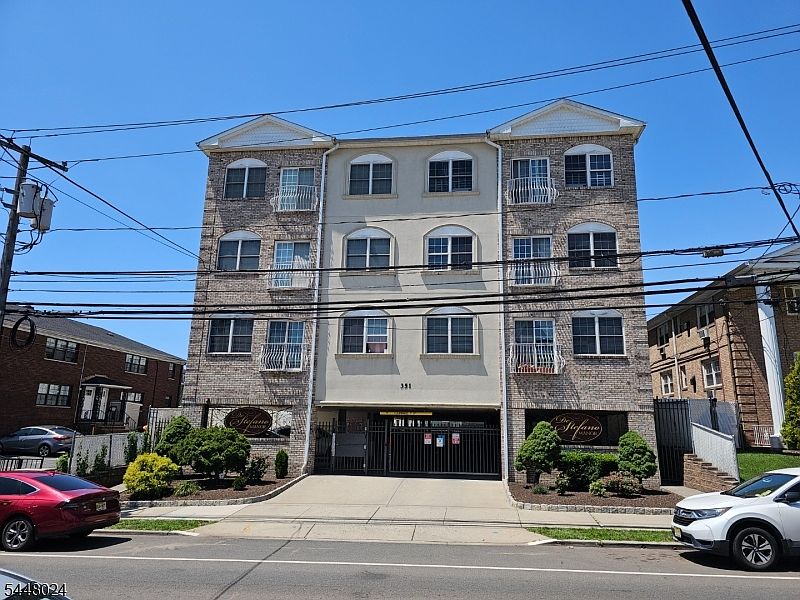 1st image of 351 S Broad St