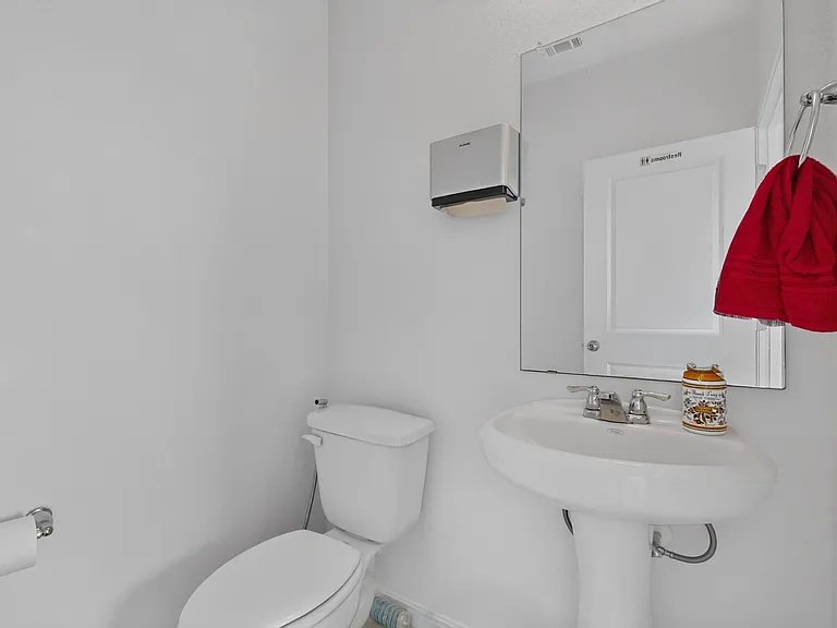 1900 Vinaros Ct — Photo 15