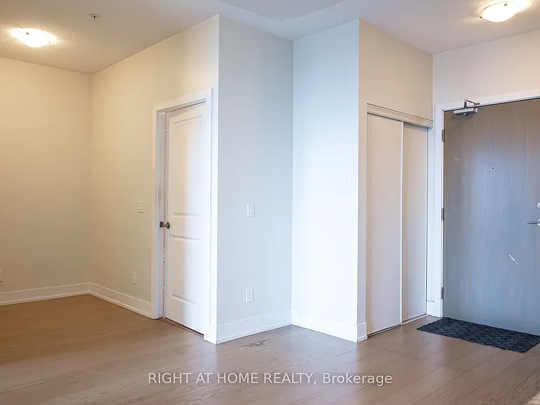 7 Kenaston Gdns #616 — Photo 11