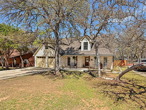 3rd image of 12 Deer Ridge Rd