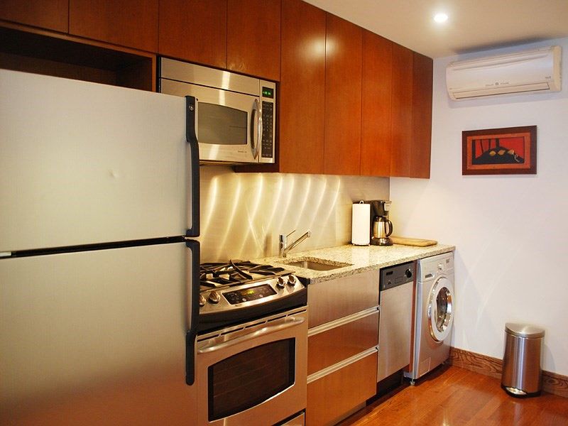 1st image of 1043 Madison Ave #1
