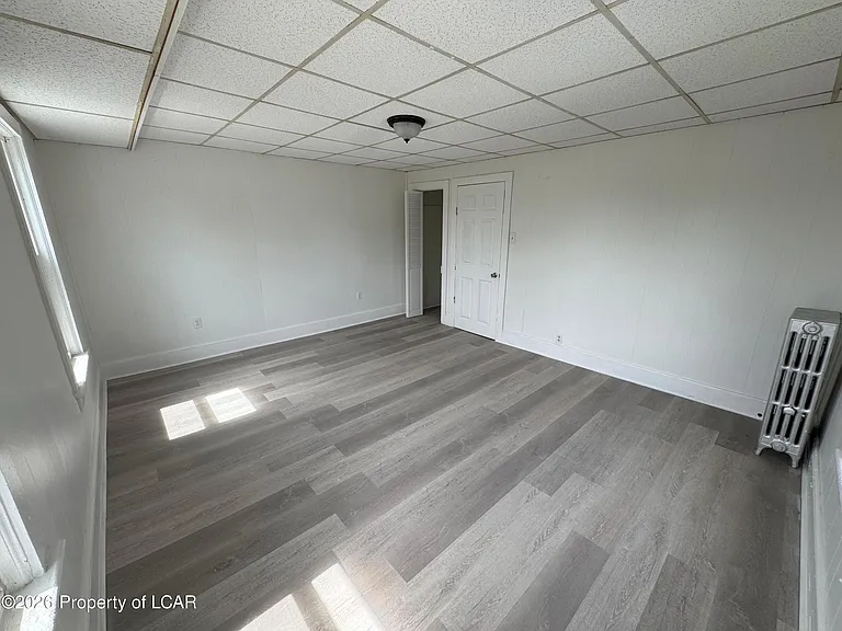 1424 N Market St — Photo 11
