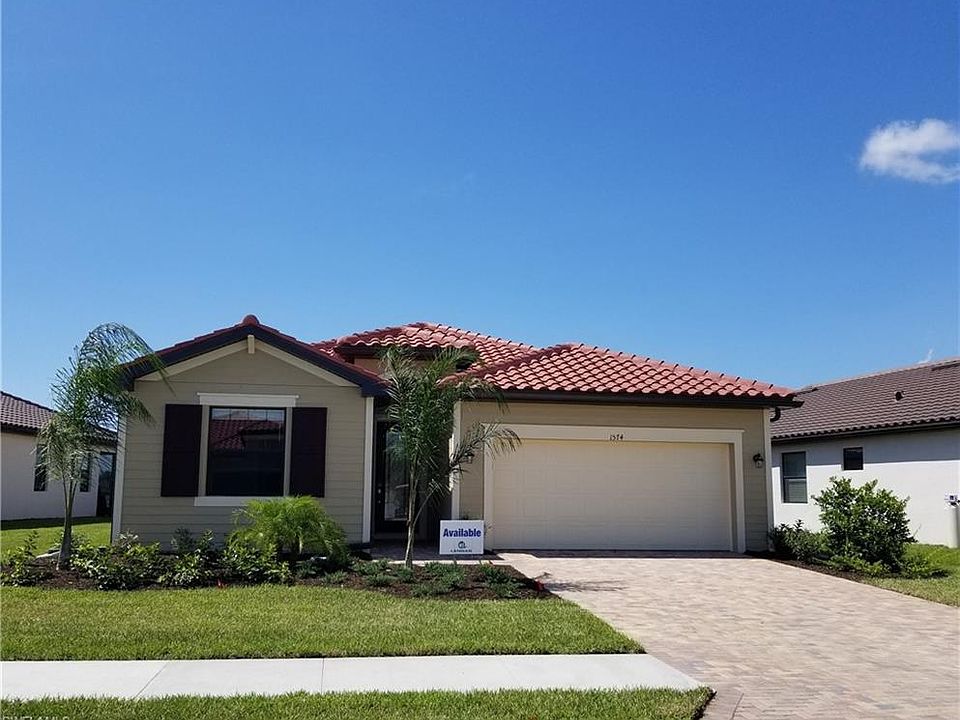 1st image of 1574 Santiago Cir