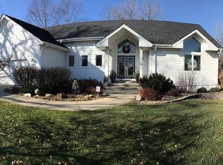 13203 Rocklyn Dr, Urbandale, IA 50323