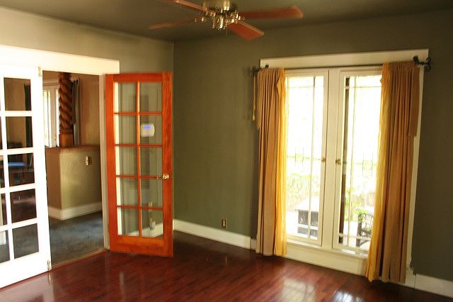 2nd image of 3851 Beechwood Pl