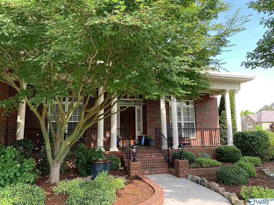 1st image of 219 Bishop Farm Way NW