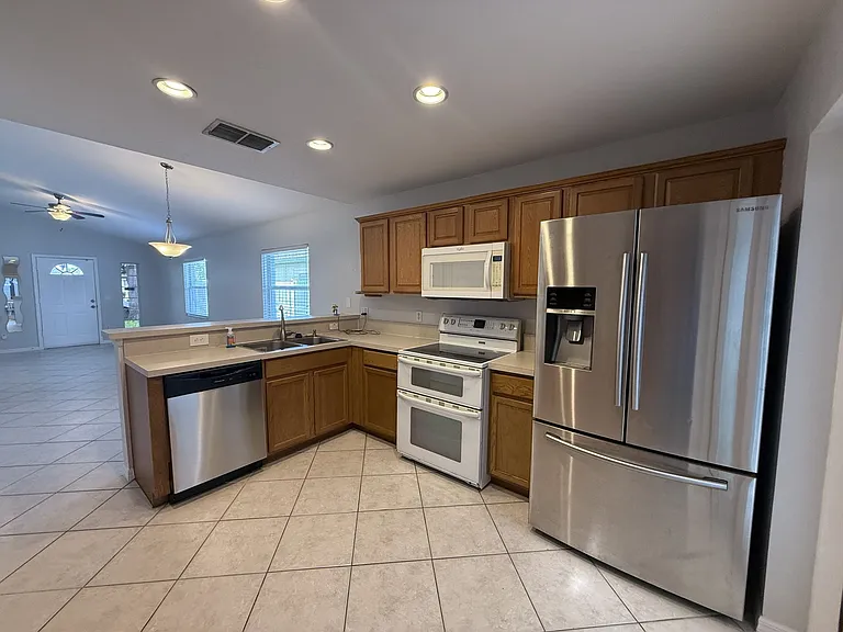 1084 Amanda Kay Cir #1 — Photo 5