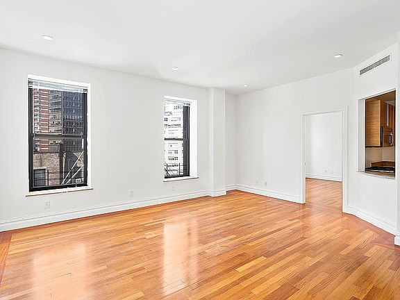 3rd image of 154 W 70th St APT 8R