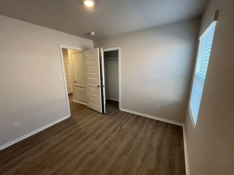 5381 Keystone Ave — Photo 14