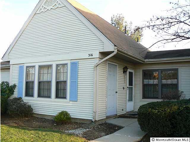 1st image of 316 Wycoff Way W
