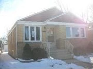 1043 S 32nd Ave, Bellwood, IL 60104