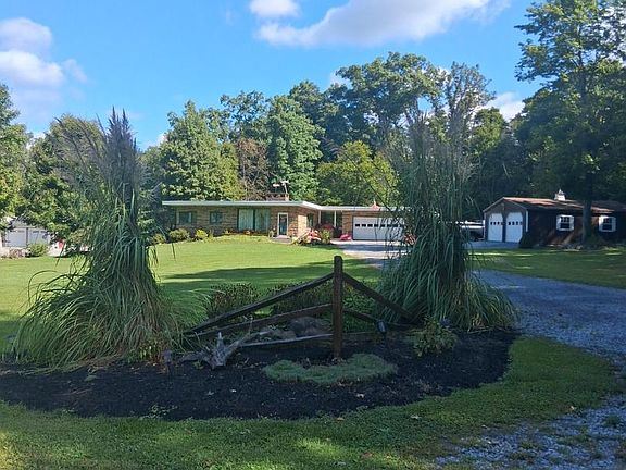 2nd image of 195 Sarah Furnace Rd