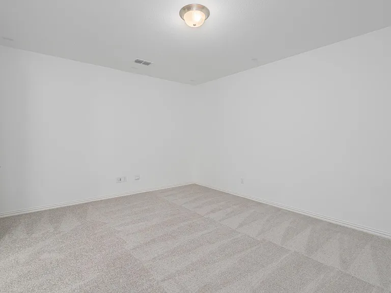 908 Utica Dr — Photo 25