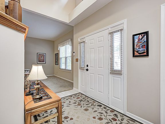 5th image of 6813 Bluffgrove Dr