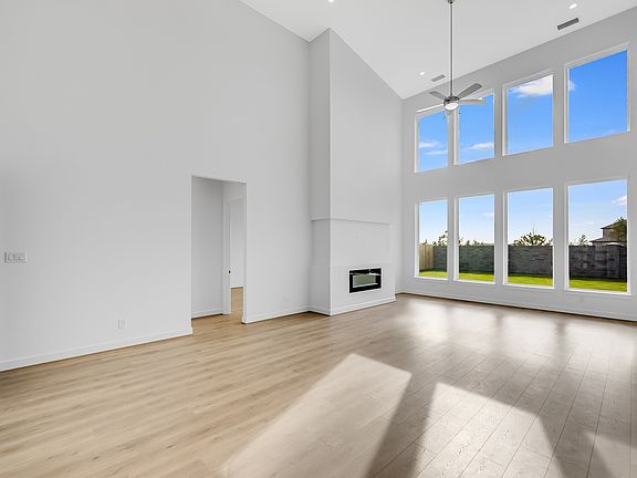 3rd image of 9123 Heckenberg Arbor Ln