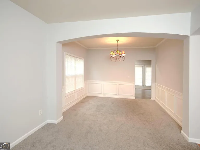442 Crestmont Ln — Photo 13