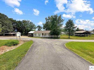 26648 Escapade Ln, Warsaw, MO 65355