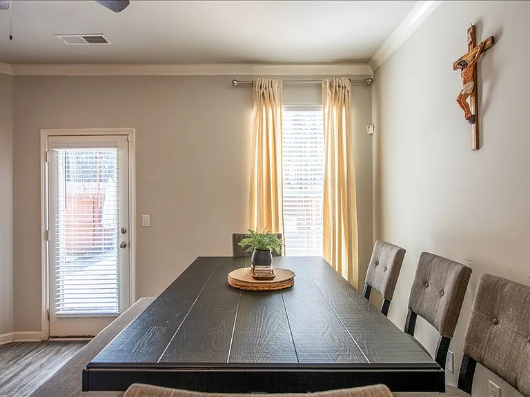2514 Piering Dr — Photo 13