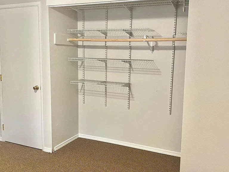 633 NW Portland Ave #1 — Photo 11