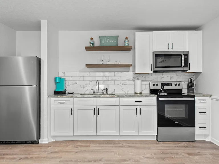 2209 Palo Alto St — Photo 17