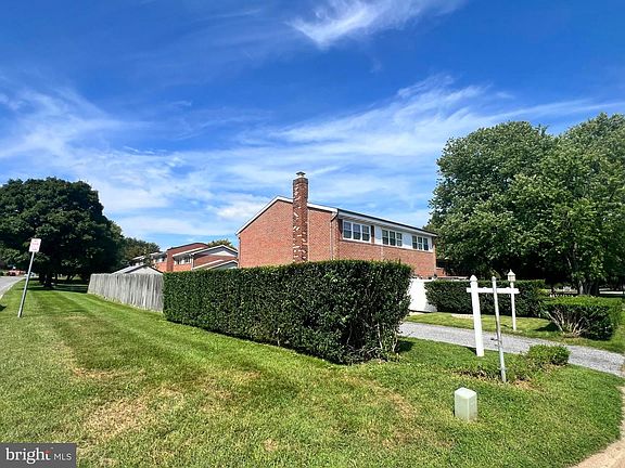 4th image of 1920 Trimble Rd
