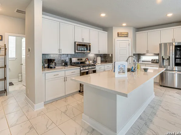9015 Stillwater Pass, San Antonio, TX 78254