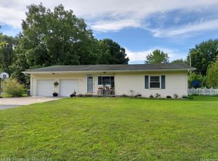 500 Trombley Dr, Troy, MI