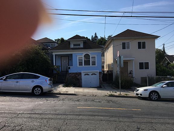 Charming blue home, ideal for couple