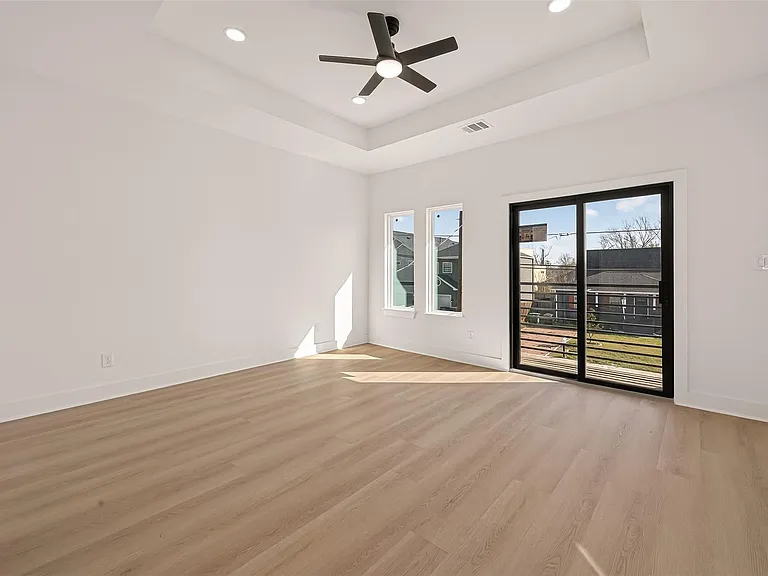 6719 Knox St — Photo 17