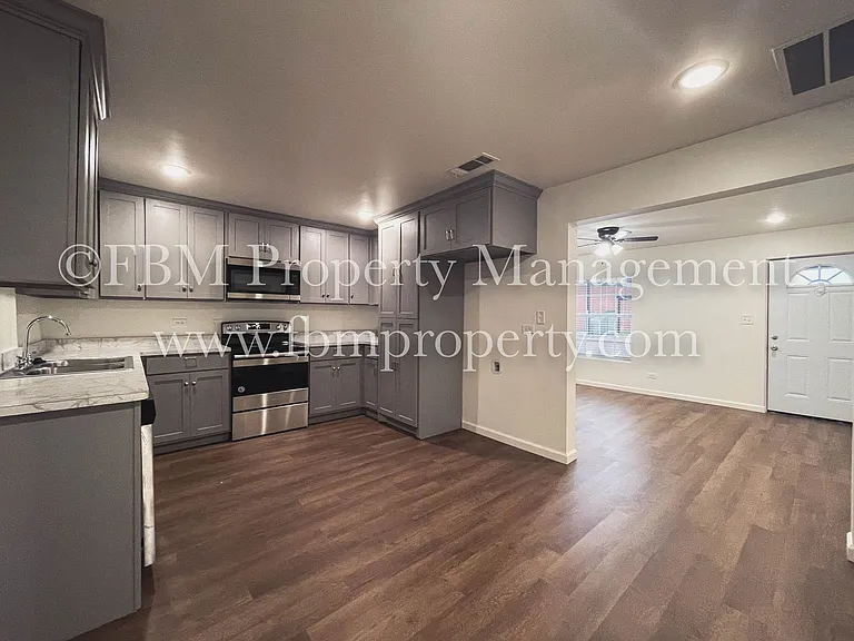 207 Kirksey St — Photo 7