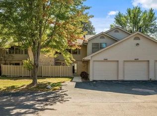 18681 Clear View Ct, Minnetonka, MN 55345