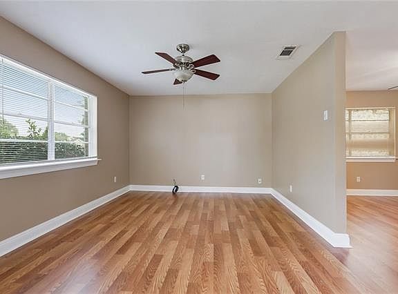 3rd image of 3849 W Louisiana State Dr