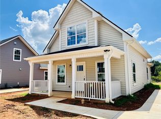 102 Royalview Dr, Anderson, SC 29624