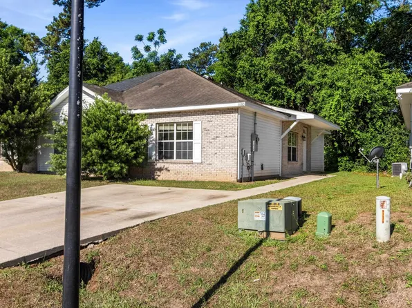 1680 Corey Wood Cir, Tallahassee, FL 32304