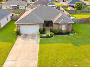 35 Chantileer Ln, Ward, AR 72176