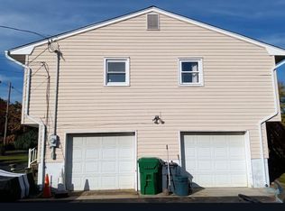 41 Ford Rd, Howell, NJ 07731